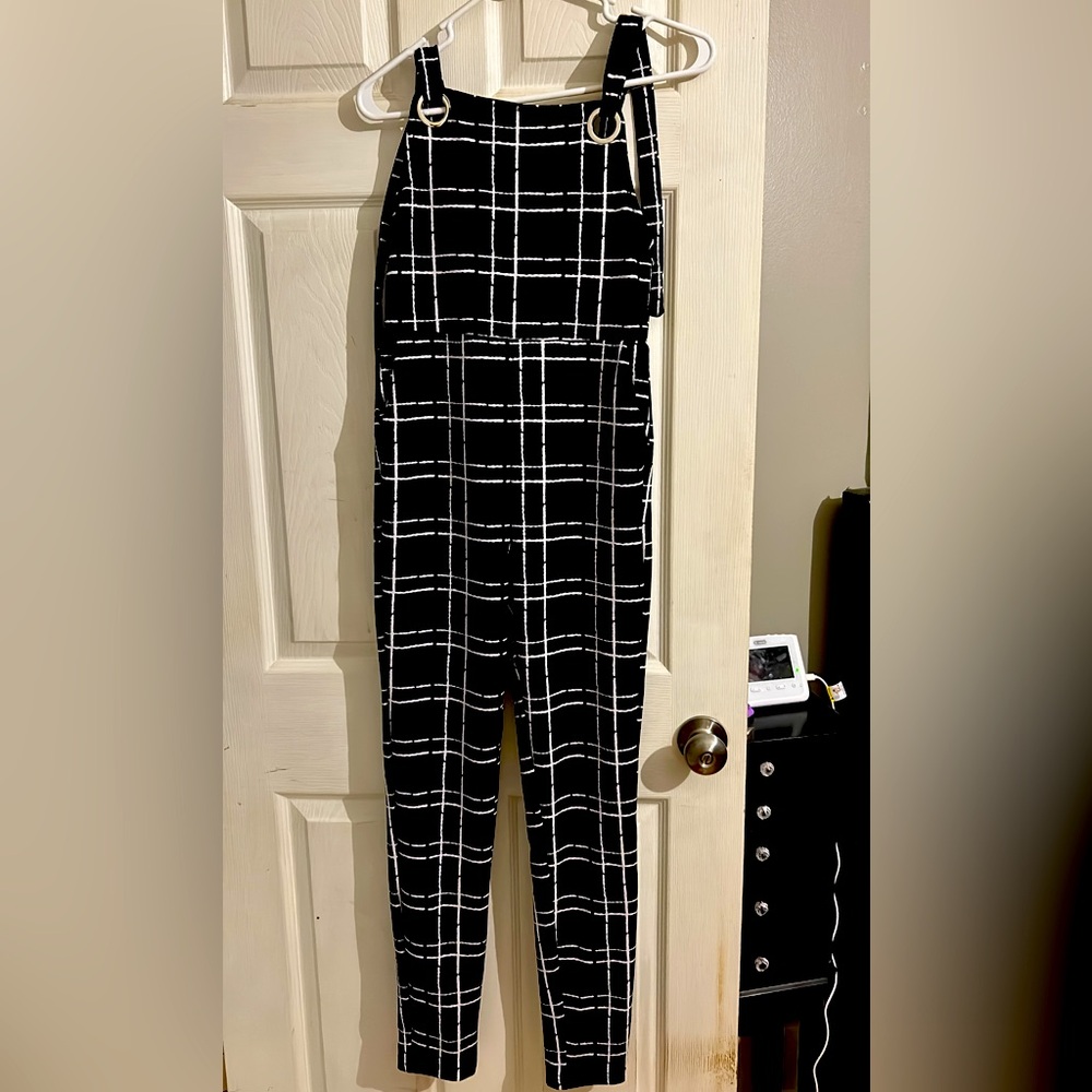 Tank top pant suit.